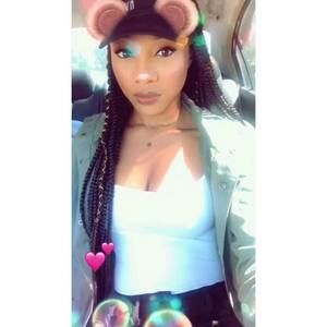 Meet your Posher, Daphny